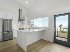 7325 Rindge Avenue, Playa Del Rey CA 90293
