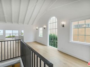 7325 Rindge Avenue, Playa Del Rey CA 90293