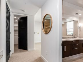 10609 Bloomfield Street 305, Toluca Lake CA 91602