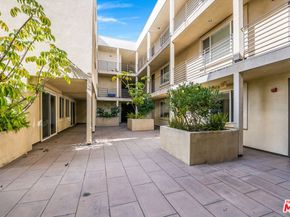 10609 Bloomfield Street 305, Toluca Lake CA 91602