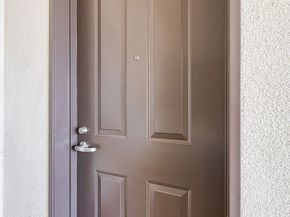 10609 Bloomfield Street 305, Toluca Lake CA 91602