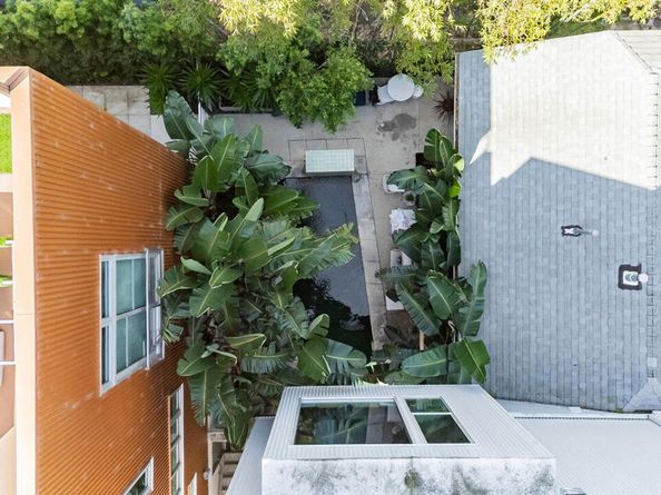 2452 Penmar Avenue, Venice CA 90291