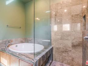 2452 Penmar Avenue, Venice CA 90291