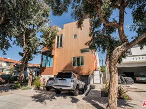 2452 Penmar Avenue, Venice CA 90291