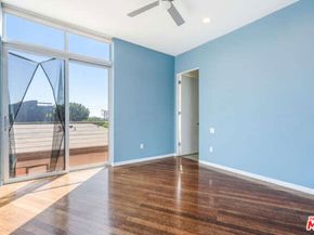 2452 Penmar Avenue, Venice CA 90291