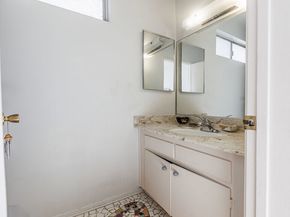 1522 S Centinela Avenue 210, Los Angeles CA 90025