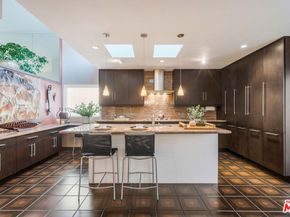 18145 Kingsport Drive, Malibu CA 90265