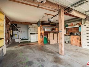 18145 Kingsport Drive, Malibu CA 90265