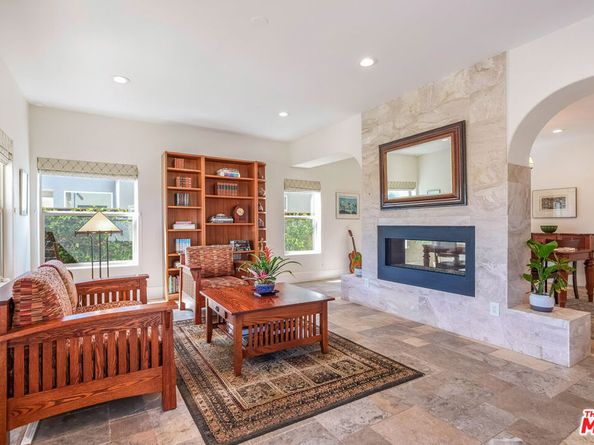 6411 W 85th Street, Los Angeles CA 90045