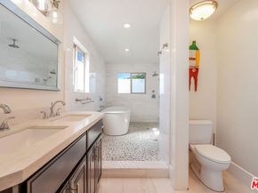 6411 W 85th Street, Los Angeles CA 90045