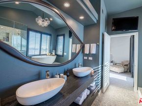 6465 Zuma View Place 161, Malibu CA 90265