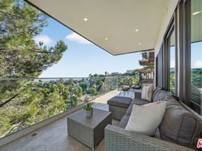 8960 Crescent Drive, Los Angeles CA 90046