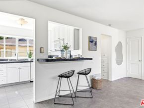 11901 W Sunset Boulevard 219, Los Angeles CA 90049