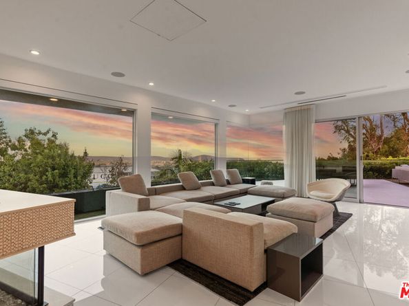 1377 Miller Place, Los Angeles CA 90069