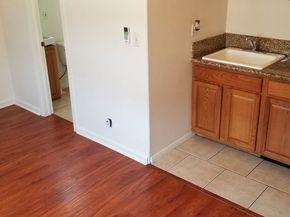 1816 S La Brea Avenue, Los Angeles CA 90019
