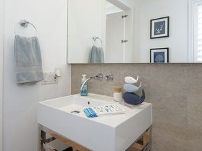 323 31st Street, Manhattan Beach CA 90266