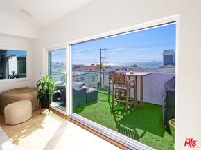 323 31st Street, Manhattan Beach CA 90266