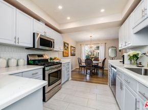 10707 Camarillo Street 108, Toluca Lake CA 91602