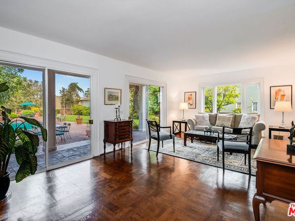 324 S Rimpau Boulevard, Los Angeles CA 90020