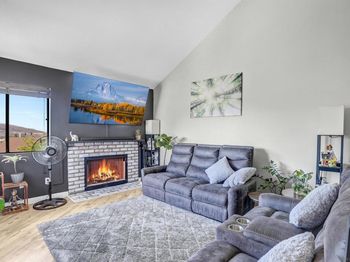 3049 Golden Oak Way