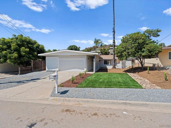 9117 Heatherdale St, Santee CA 92071