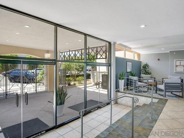 1021 Scott St 103, San Diego CA 92106