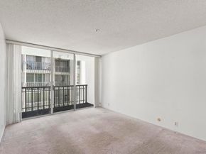 727 Sapphire St 301, San Diego CA 92109