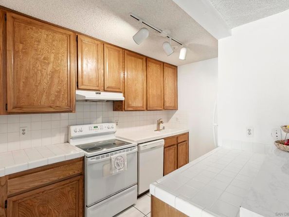 727 Sapphire St 301, San Diego CA 92109