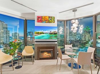 500 W Harbor Drive