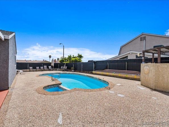 1398 Lilac Ave, San Diego CA 91911