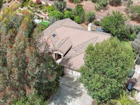 1772 Crescent Knolls Gln, Escondido CA 92029
