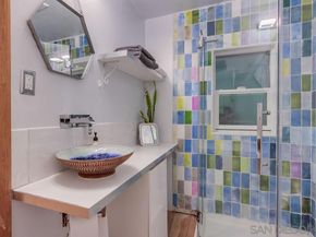 438 Retaheim Way, La Jolla CA 92037