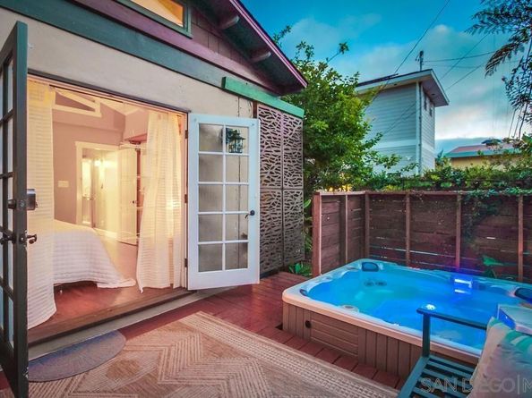 438 Retaheim Way, La Jolla CA 92037