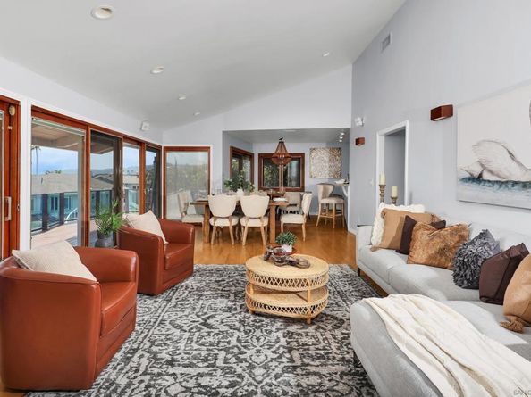 885 Rosecrans St, San Diego CA 92106