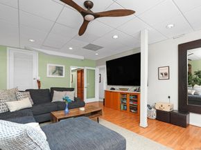 885 Rosecrans St, San Diego CA 92106