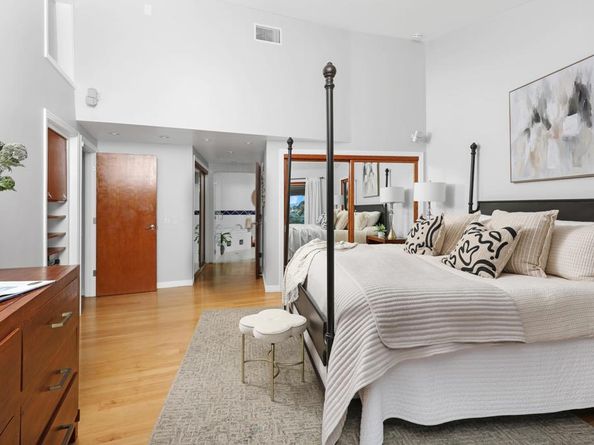 885 Rosecrans St, San Diego CA 92106