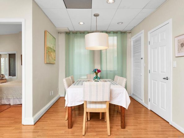 885 Rosecrans St, San Diego CA 92106
