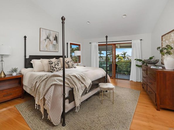 885 Rosecrans St, San Diego CA 92106