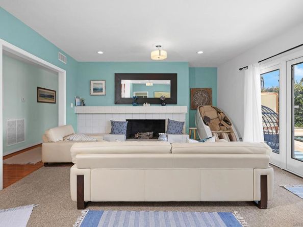 885 Rosecrans St, San Diego CA 92106