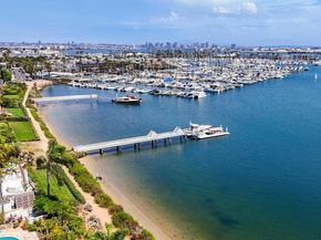 885 Rosecrans St, San Diego CA 92106