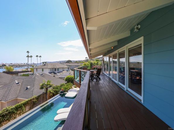 885 Rosecrans St, San Diego CA 92106
