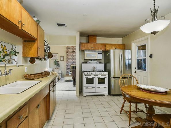 5545 Wake Street, La Mesa CA 91942
