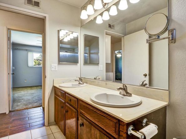 12063 Gay Rio Way, Lakeside CA 92040