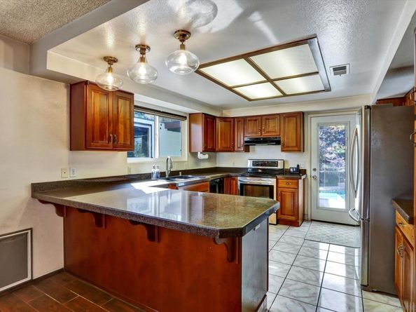 12063 Gay Rio Way, Lakeside CA 92040