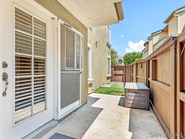 5402 Balboa Arms Drive 345, San Diego CA 92117