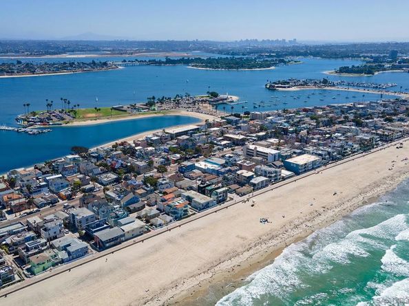 713 San Jose Pl, San Diego CA 92109