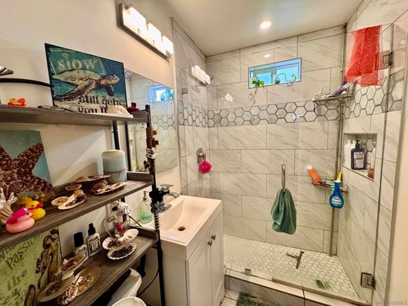 713 San Jose Pl, San Diego CA 92109