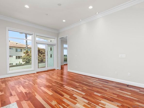 229 Coast Blvd, La Jolla CA 92037