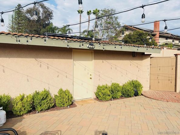 672 Chateau Place, Escondido CA 92029