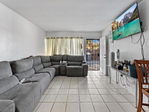 2673 Massachusetts Ave, Lemon Grove CA 91945